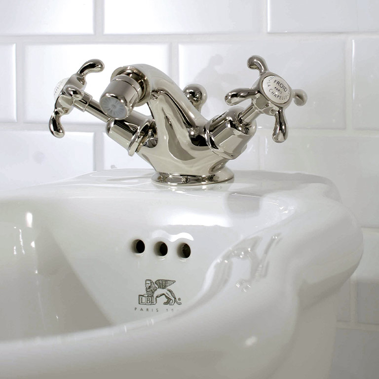 Tous les robinets de luxe - Sanitaire Luxe 1980
